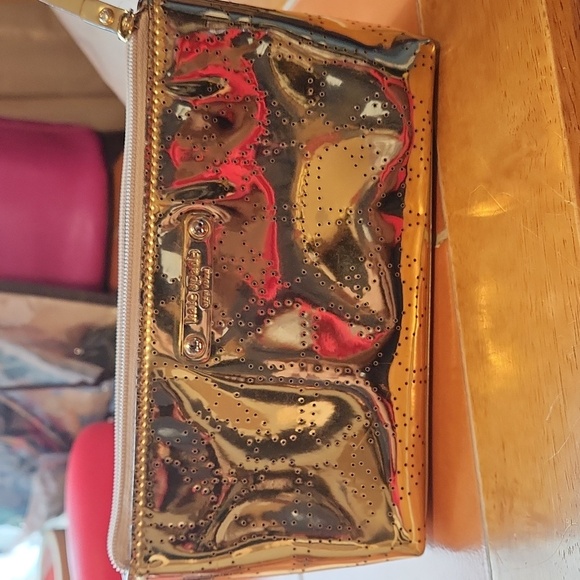 KATE SPADE New York LITTLE SHILOH Metro Spade Gold Shimmer cosmetic bag EUC - Picture 2 of 5